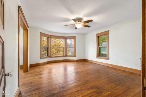 818 Sycamore Street Columbus IN 47201