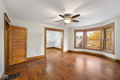 818 Sycamore Street Columbus IN 47201