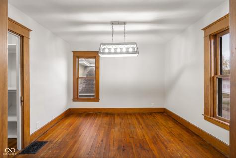 818 Sycamore Street Columbus IN 47201