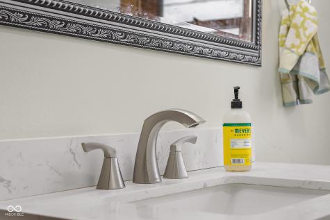 818 Sycamore Street Columbus IN 47201