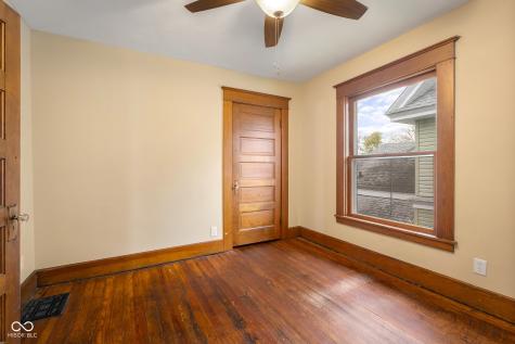 818 Sycamore Street Columbus IN 47201