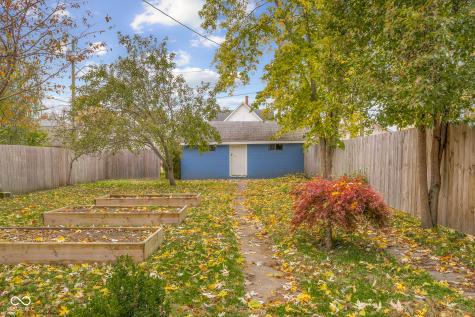 818 Sycamore Street Columbus IN 47201