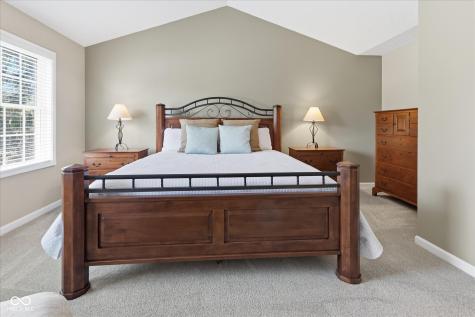 9070 Iris Lane Zionsville IN 46077