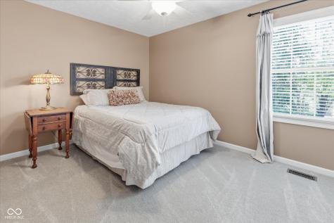 9070 Iris Lane Zionsville IN 46077