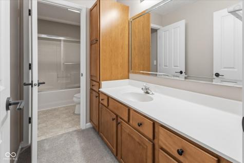 9070 Iris Lane Zionsville IN 46077