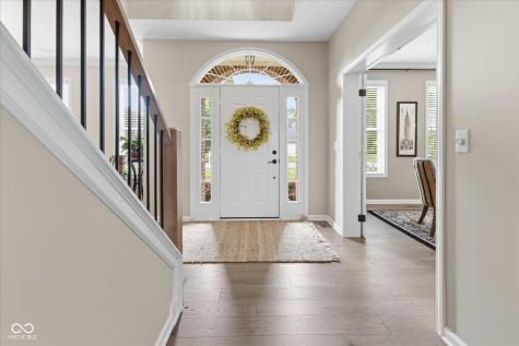 9070 Iris Lane Zionsville IN 46077