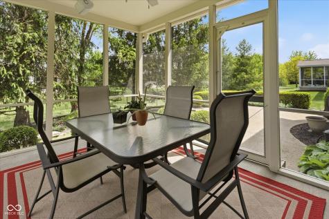 9070 Iris Lane Zionsville IN 46077