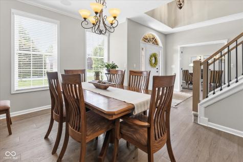 9070 Iris Lane Zionsville IN 46077