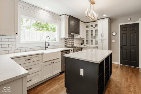 654 E 79th Street Indianapolis IN 46240