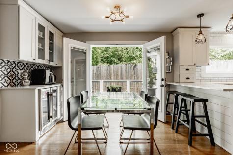 654 E 79th Street Indianapolis IN 46240