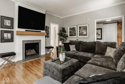 654 E 79th Street Indianapolis IN 46240
