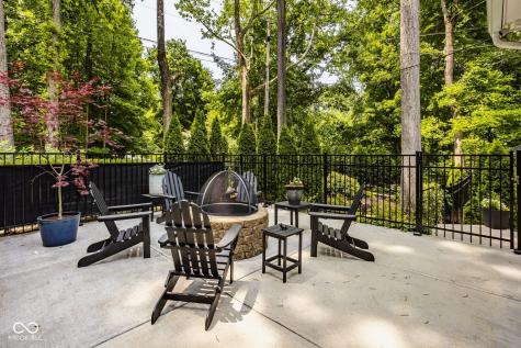 654 E 79th Street Indianapolis IN 46240