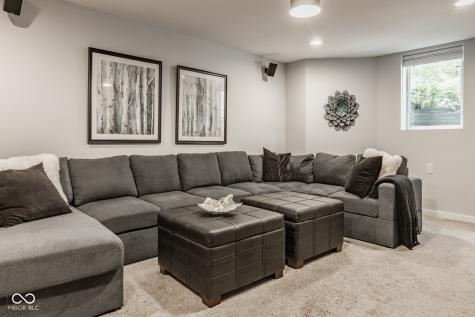 654 E 79th Street Indianapolis IN 46240
