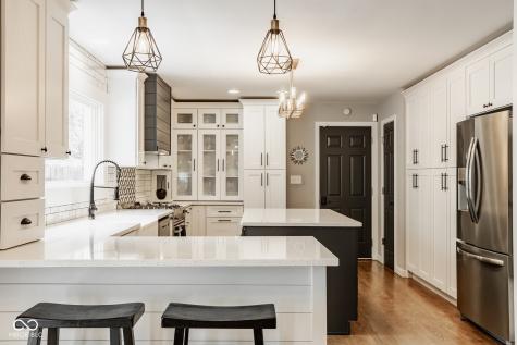654 E 79th Street Indianapolis IN 46240