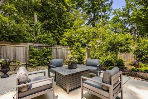 654 E 79th Street Indianapolis IN 46240