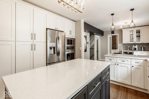654 E 79th Street Indianapolis IN 46240