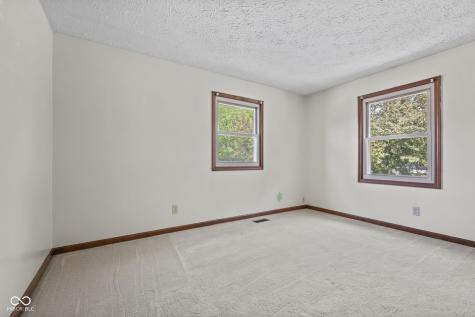 725 Summitcrest Drive Indianapolis IN 46241