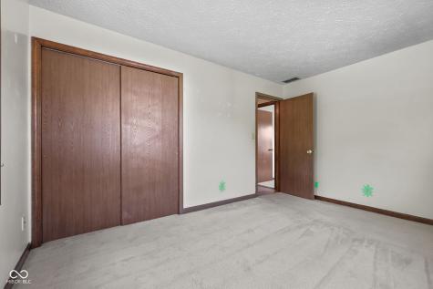 725 Summitcrest Drive Indianapolis IN 46241