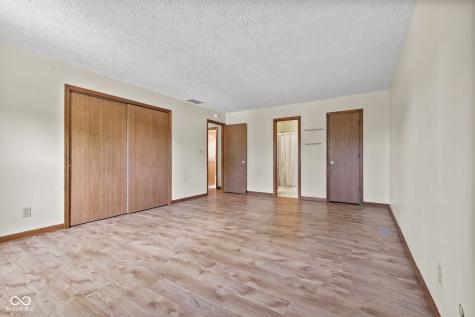 725 Summitcrest Drive Indianapolis IN 46241