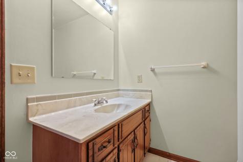 725 Summitcrest Drive Indianapolis IN 46241
