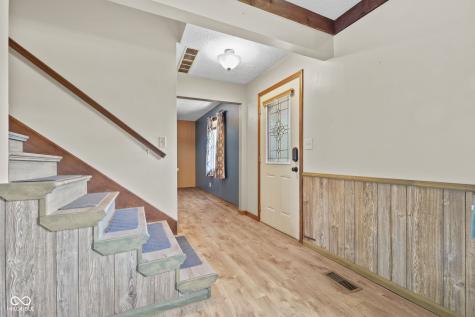 725 Summitcrest Drive Indianapolis IN 46241