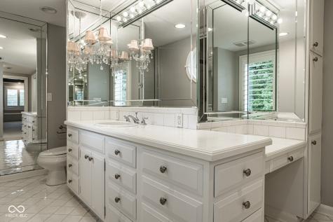 7779 Ridge Road Indianapolis IN 46240