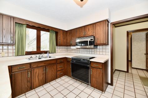 1120 Williamsburg Lane Zionsville IN 46077