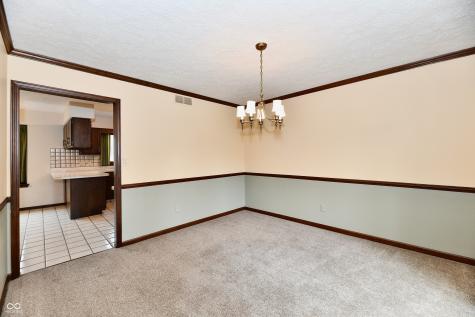 1120 Williamsburg Lane Zionsville IN 46077