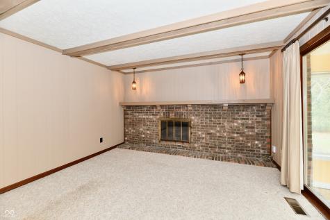 1120 Williamsburg Lane Zionsville IN 46077