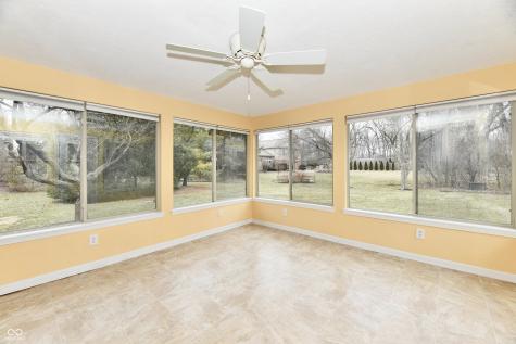 1120 Williamsburg Lane Zionsville IN 46077