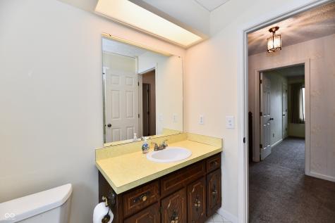 1120 Williamsburg Lane Zionsville IN 46077