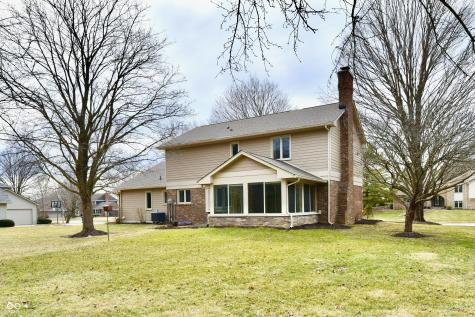 1120 Williamsburg Lane Zionsville IN 46077