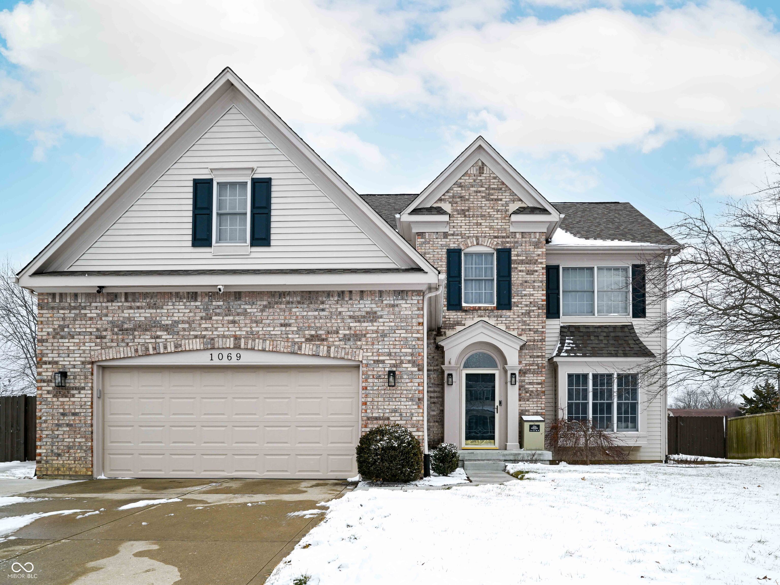 1069 Spanish Lake Drive Avon IN 46123