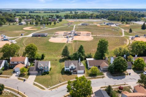 12123 Bearsdale Drive Indianapolis IN 46235