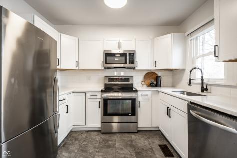 1436 Alimingo Drive Indianapolis IN 46260