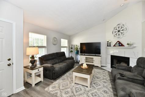 1157 Runningbrook Court Avon IN 46123