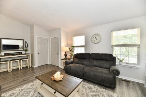 1157 Runningbrook Court Avon IN 46123