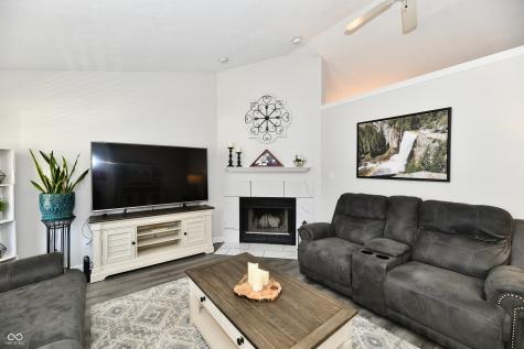 1157 Runningbrook Court Avon IN 46123