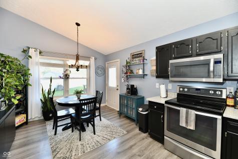 1157 Runningbrook Court Avon IN 46123