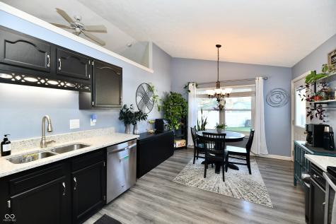 1157 Runningbrook Court Avon IN 46123