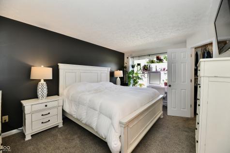 1157 Runningbrook Court Avon IN 46123