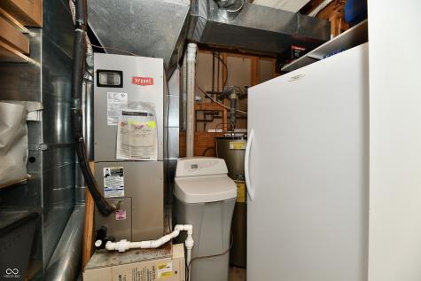 1157 Runningbrook Court Avon IN 46123