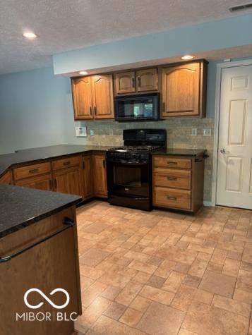 1792 Cloister Drive Indianapolis IN 46260