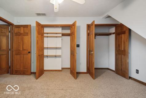 1966 Broadmoor Lane Columbus IN 47203