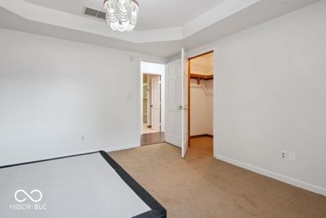 1966 Broadmoor Lane Columbus IN 47203