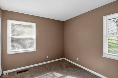 5518 Glencoe Street Indianapolis IN 46226