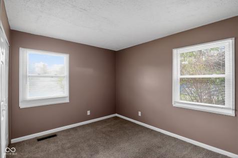 5518 Glencoe Street Indianapolis IN 46226