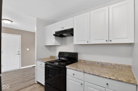 5518 Glencoe Street Indianapolis IN 46226