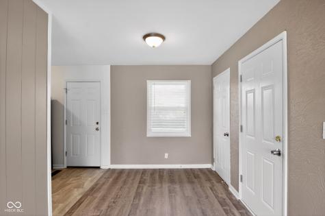 5518 Glencoe Street Indianapolis IN 46226