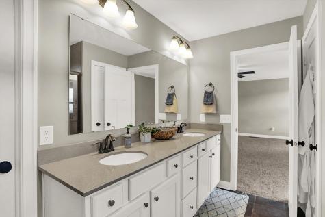 7728 Tanager Court Zionsville IN 46077